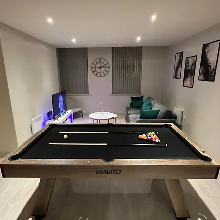 Spacious Modern - Centre شقة ليدز