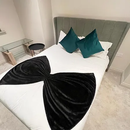 شقة Spacious Modern - Centre ليدز