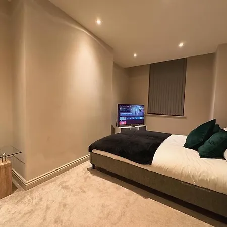 شقة Spacious Modern - Centre ليدز