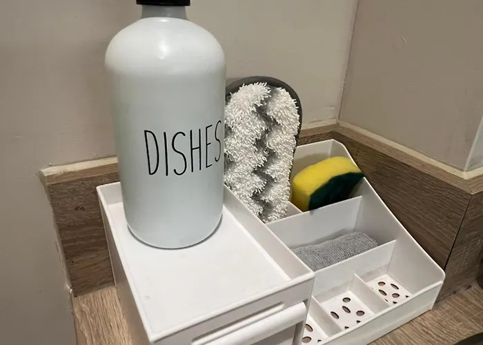 Spacious Modern - Centre