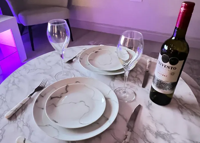 Spacious Modern - Centre Leeds (West Yorkshire)